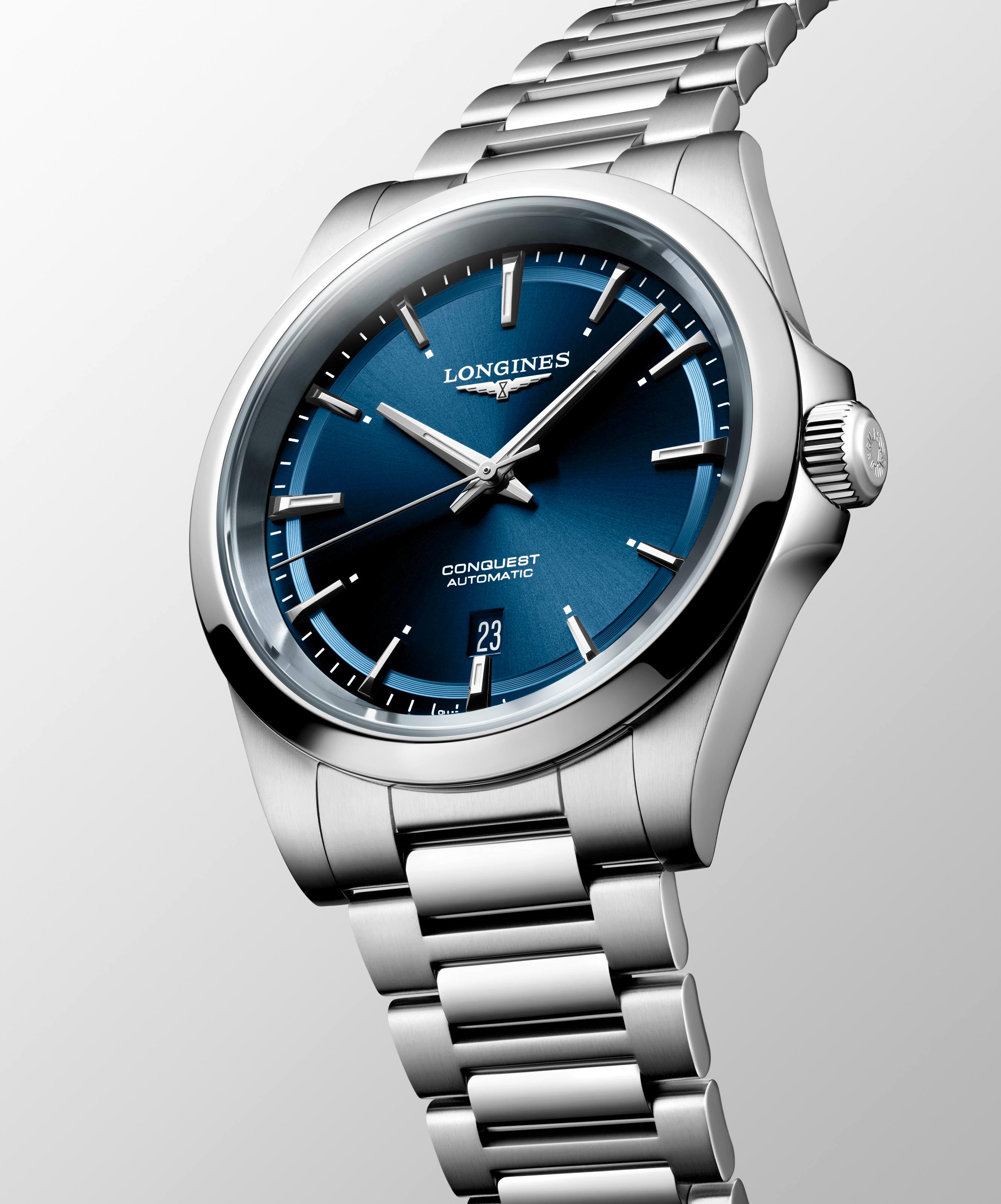 Conquest ss blu dial dte blt auto wtch