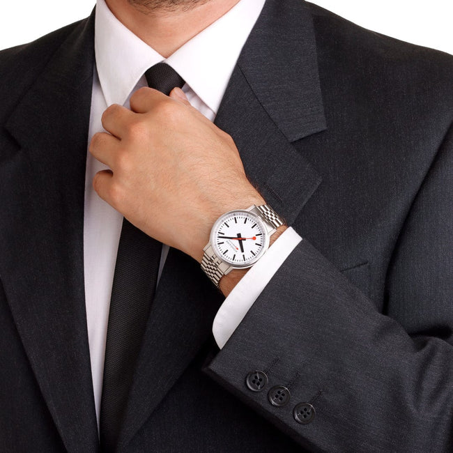 Mondaine Stop2Go Version 2 stainless steel case white Swiss Railways dial backlight bracelet quartz