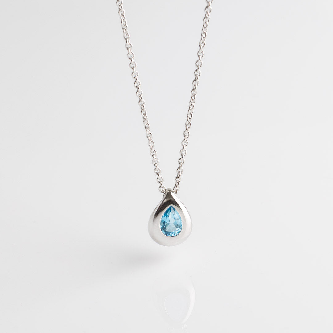 Kit Heath Silver Coast Pebble Swiss Blue Topaz Necklace