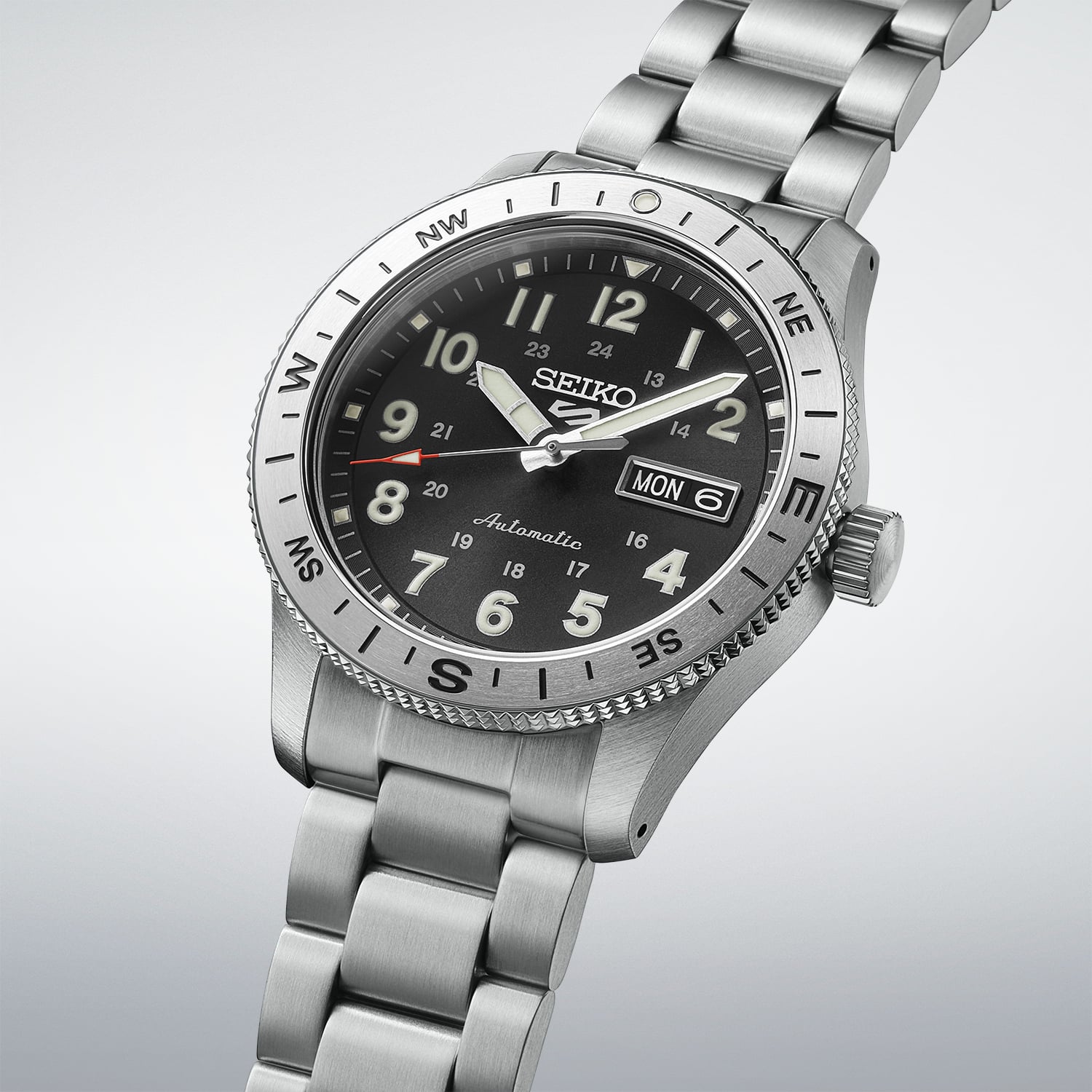 5 Sports Field in Camo Black Automatic Watch. On Stainless Steel Bracelet