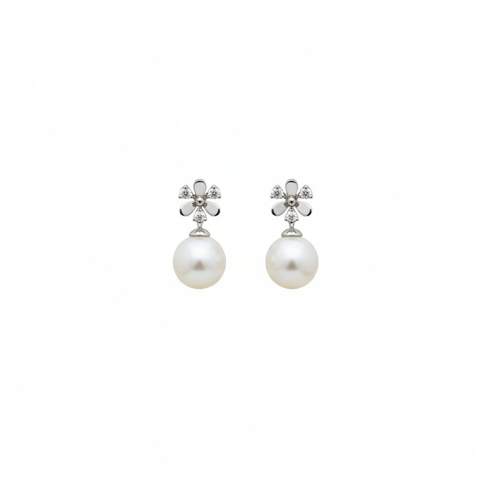 18ct white gold cultured Akoya pearl drop earrings