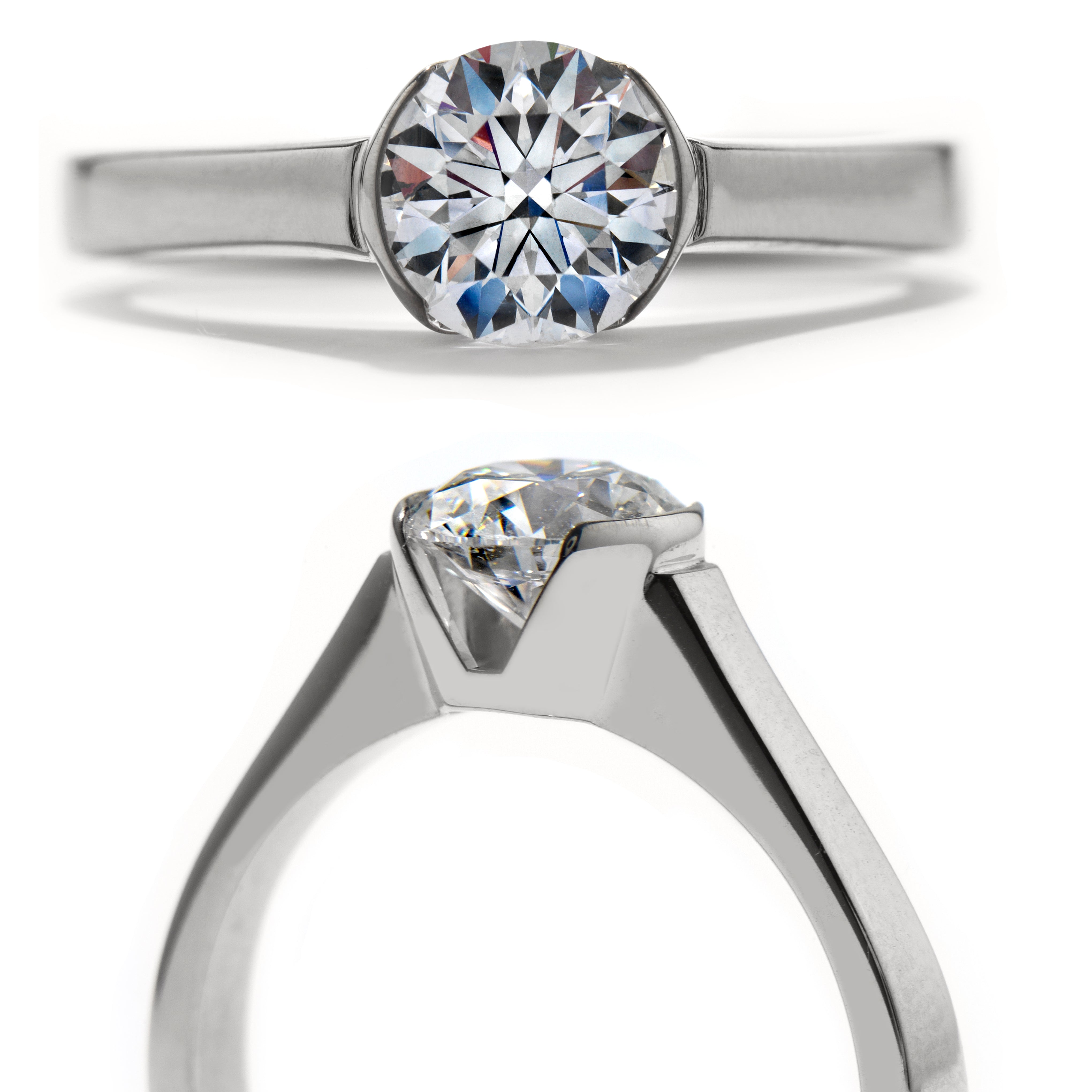 18ct white gold Favored Ring