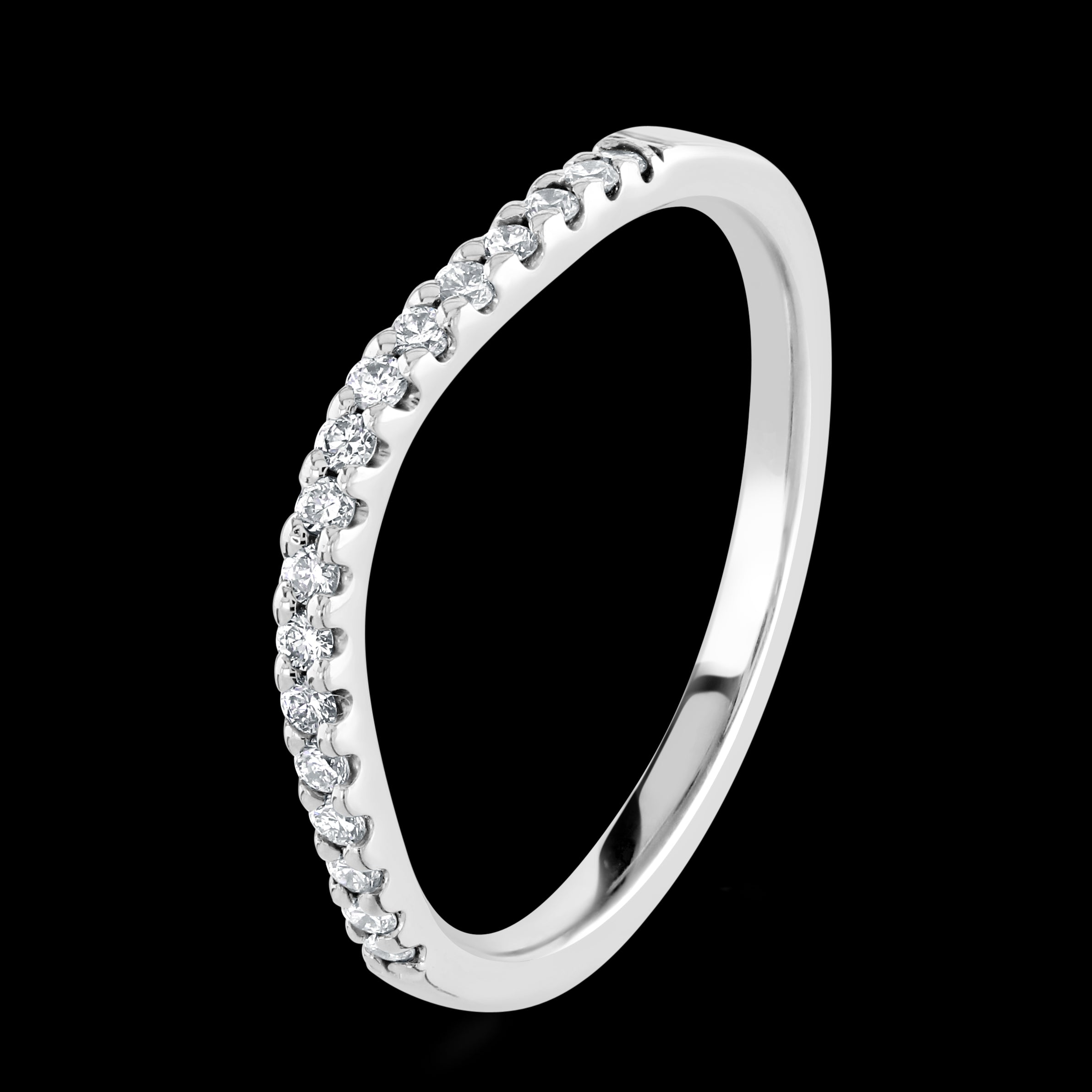 9ct White Gold 17dia Clw Set Crved