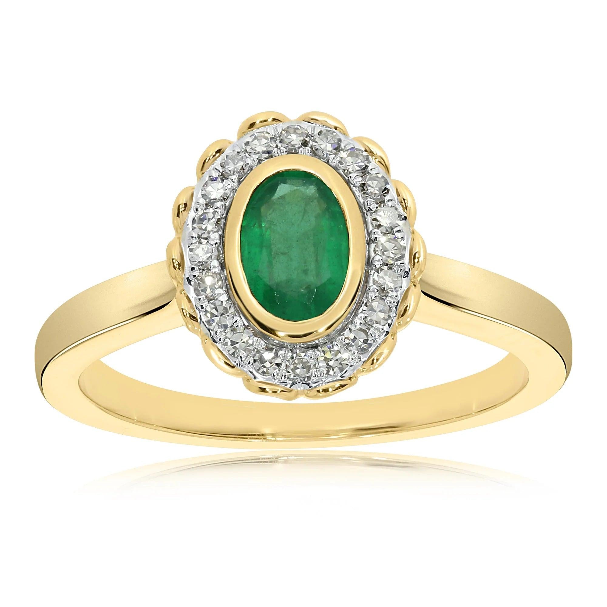 9ct yellow and white gold Em/Dia Clust Ring