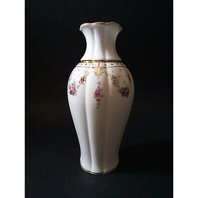 R.Ant Jasmine Vase