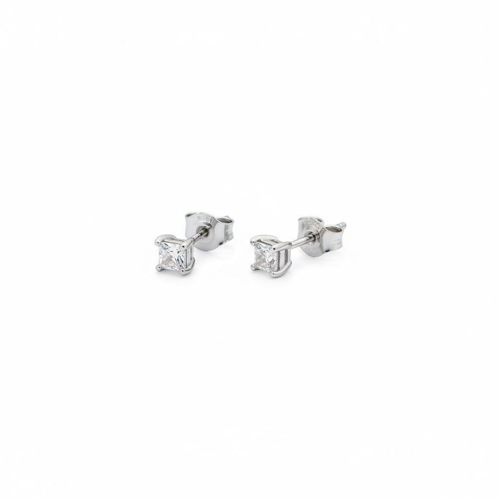 18ct White Gold Princess Cut Diamond Stud Earrings