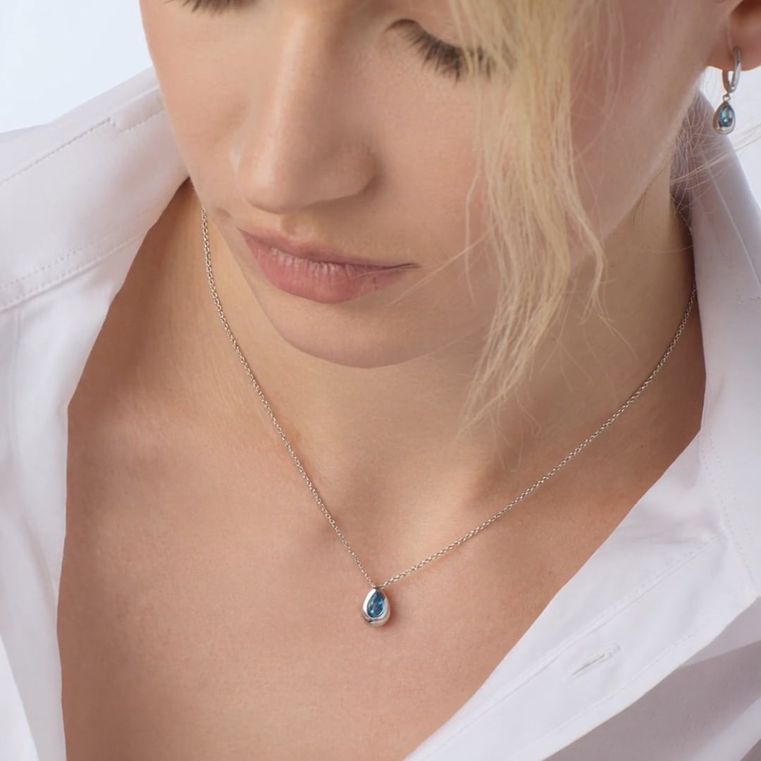 Kit Heath Silver Coast Pebble Swiss Blue Topaz Necklace