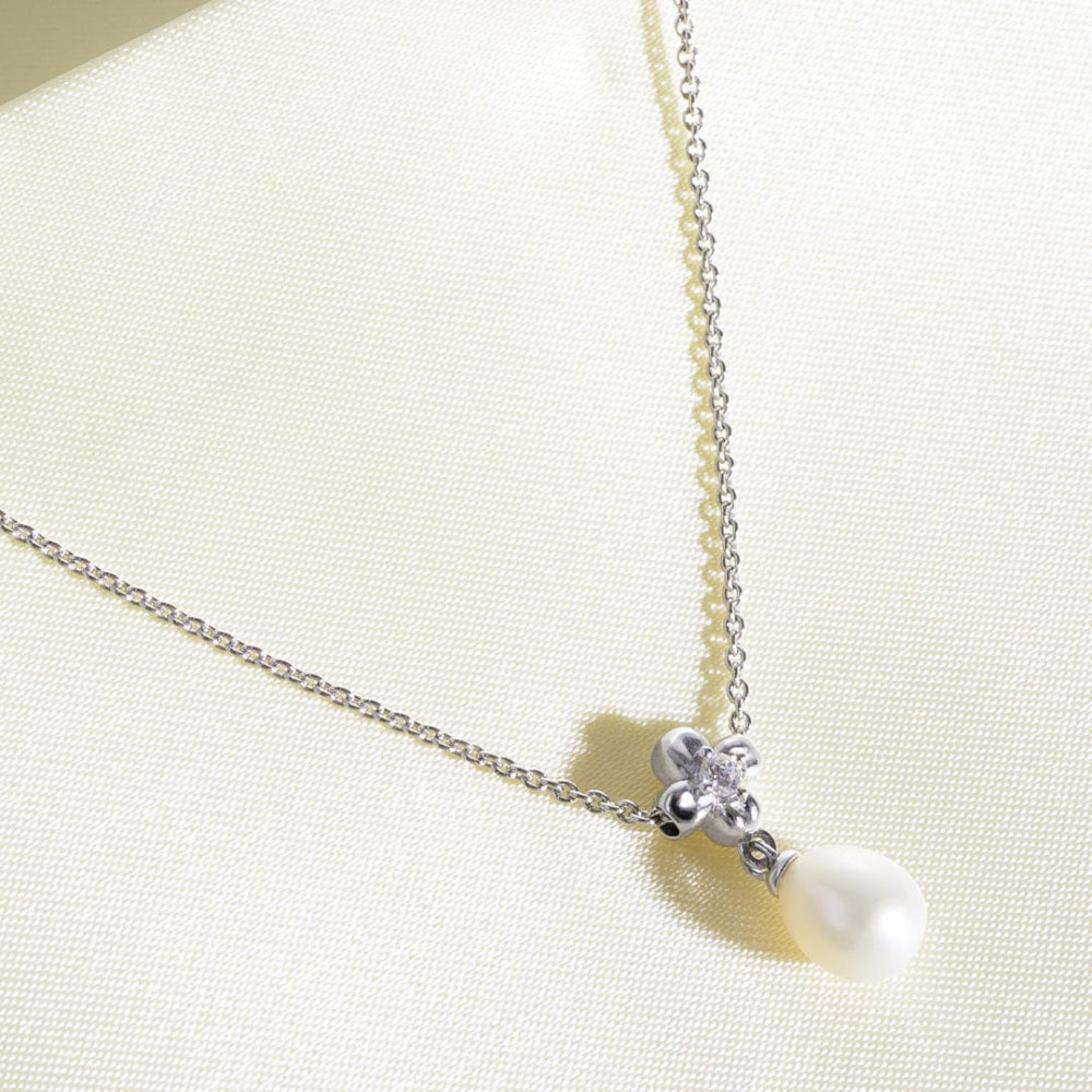 KH Blossom Flyte Honey Flower Pearl Necklace