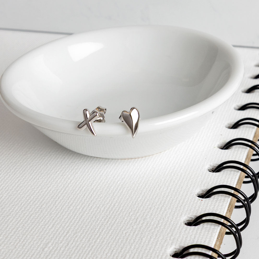 Desire Kiss Heart & Kiss Mismatch Stud Earrings