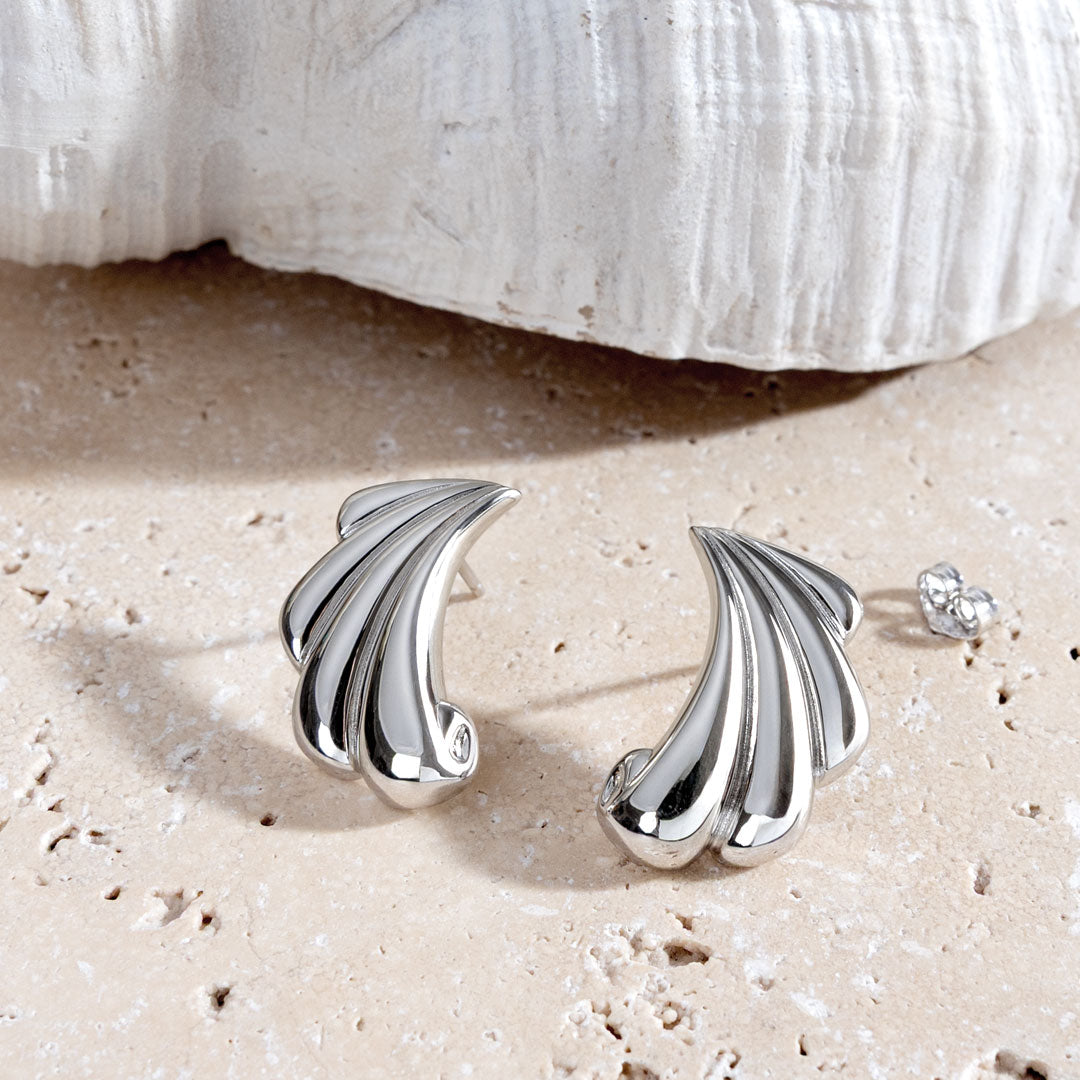 Océane Shell Echo Grande Stud Earrings