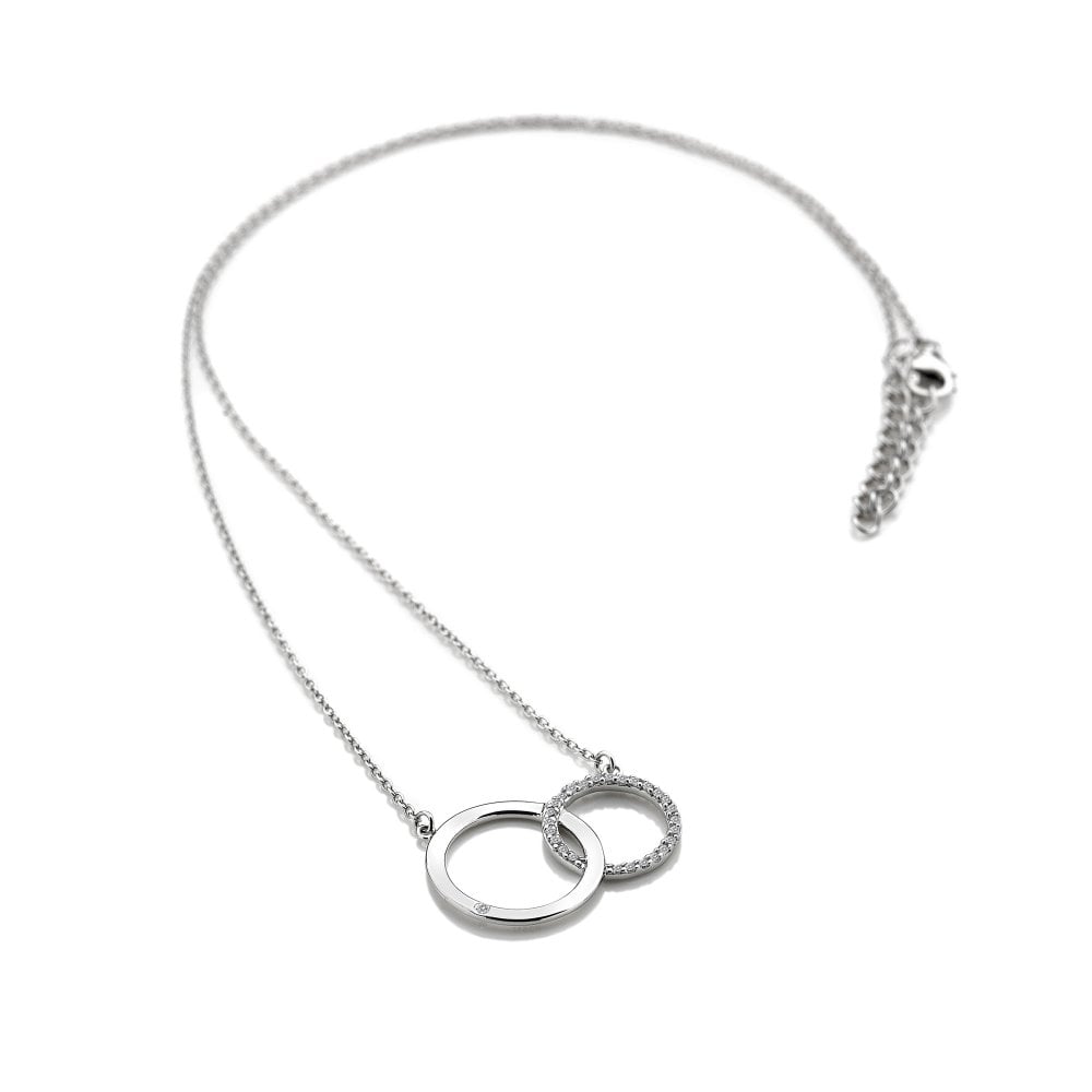 Striking Circle Necklace