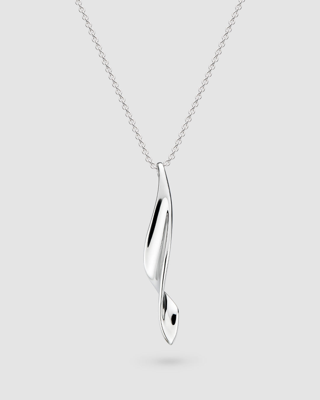 Serenity Curve Necklace