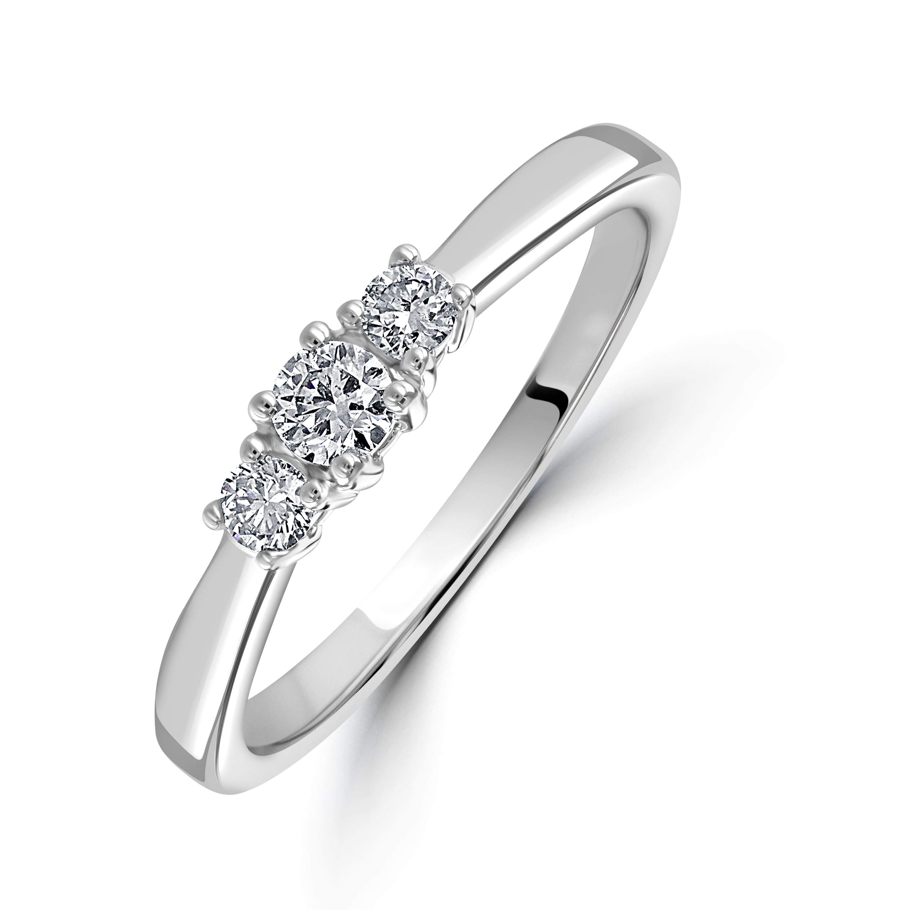 18ct White Gold 4-clw b/c dia 3-st ring