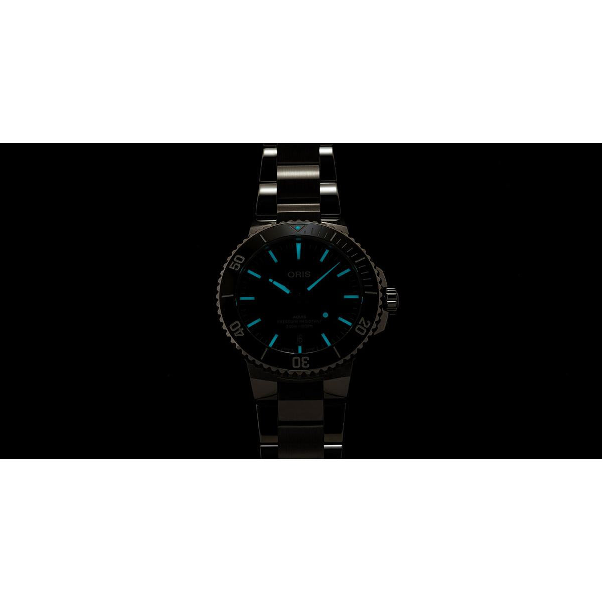Aquis Date - Green Dial - 41.50mm