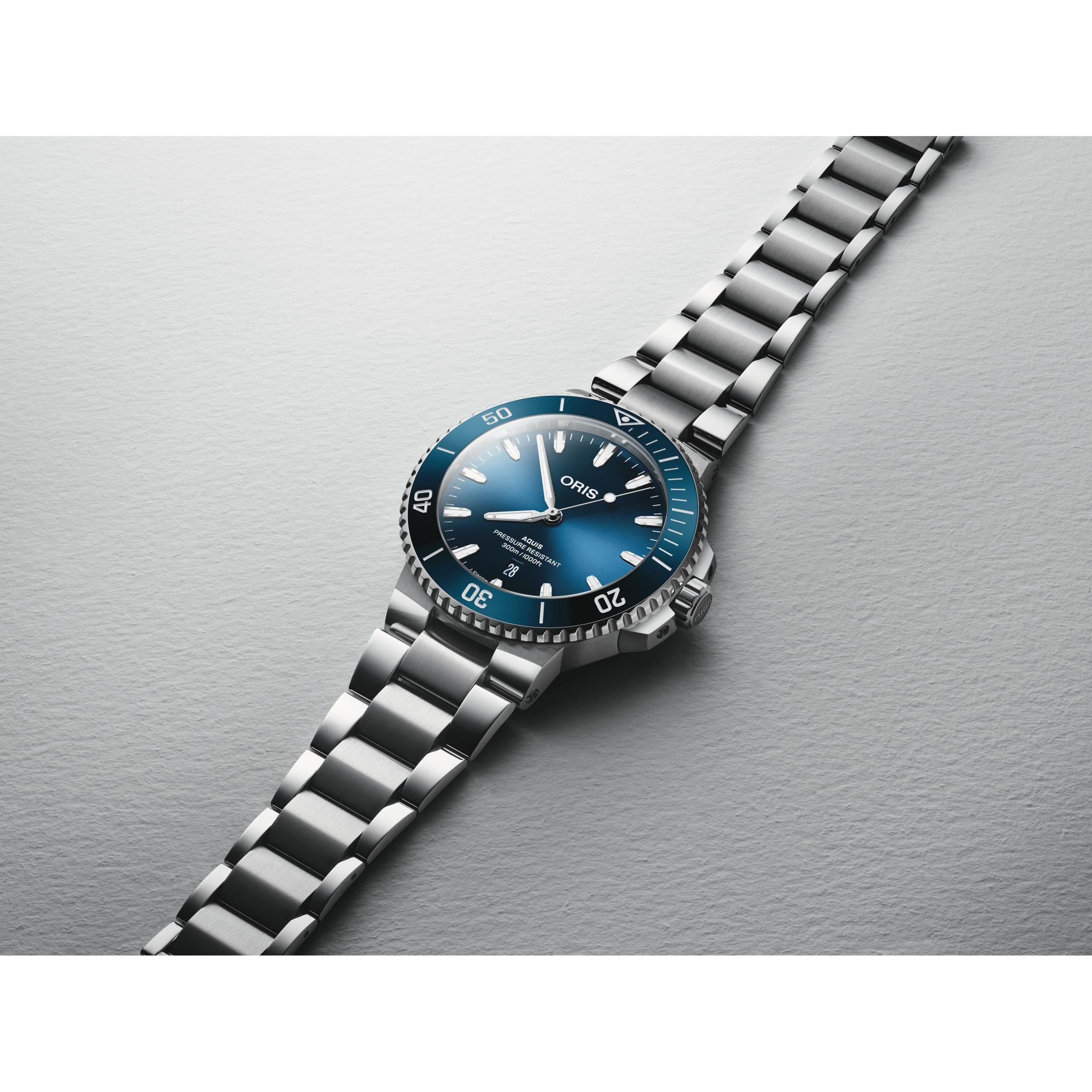 Aquis Date - Blue Dial - 43.50mm