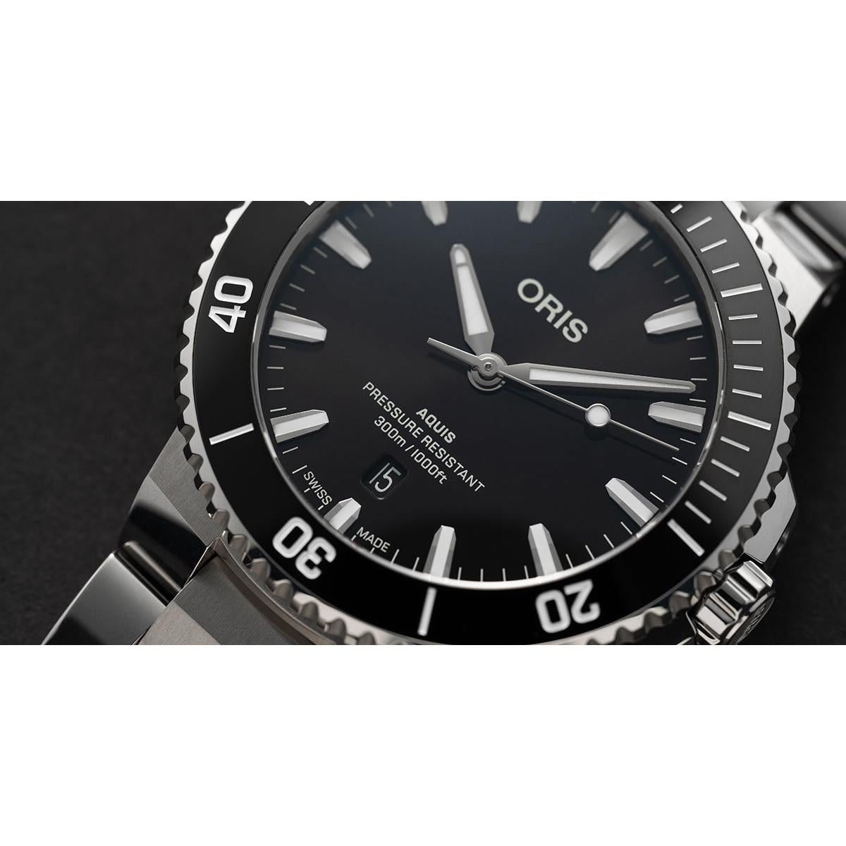 Aquis Date - Black Dial - 43.50mm