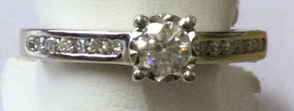 18ct White Gold Diam Shlds Starlight