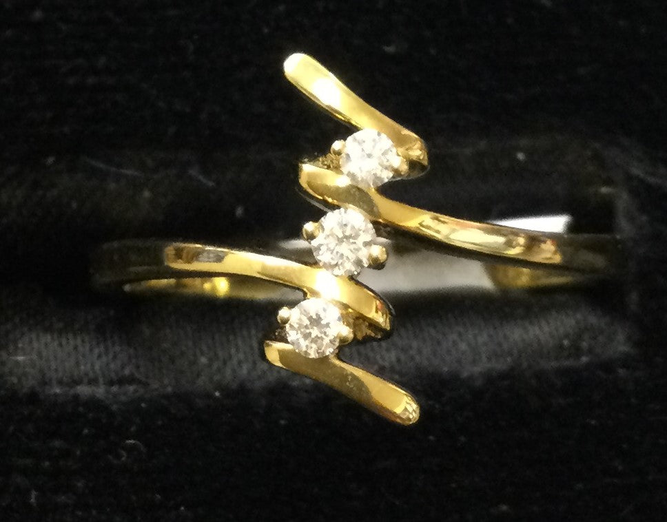 18ct Yellow Gold 3dia Vert Spiral