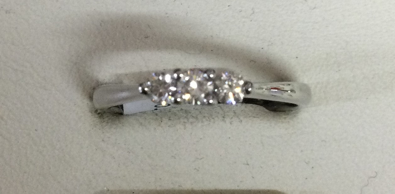 18ct White Gold 3 Diam Clw Set 0.20ct