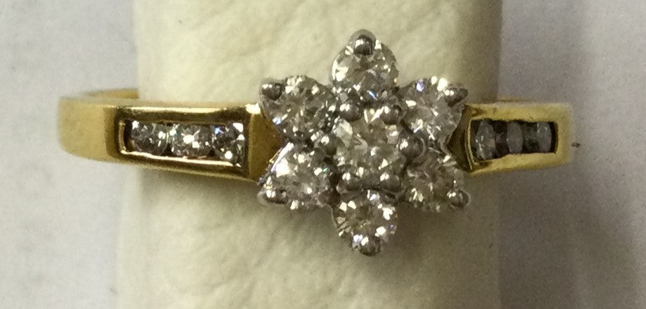 18ct Gold 7 Dia Rd Chan Shld