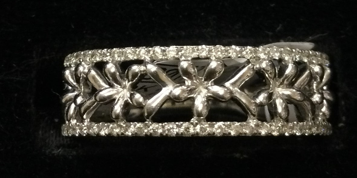 9ct gold 2row Di Pierced Band