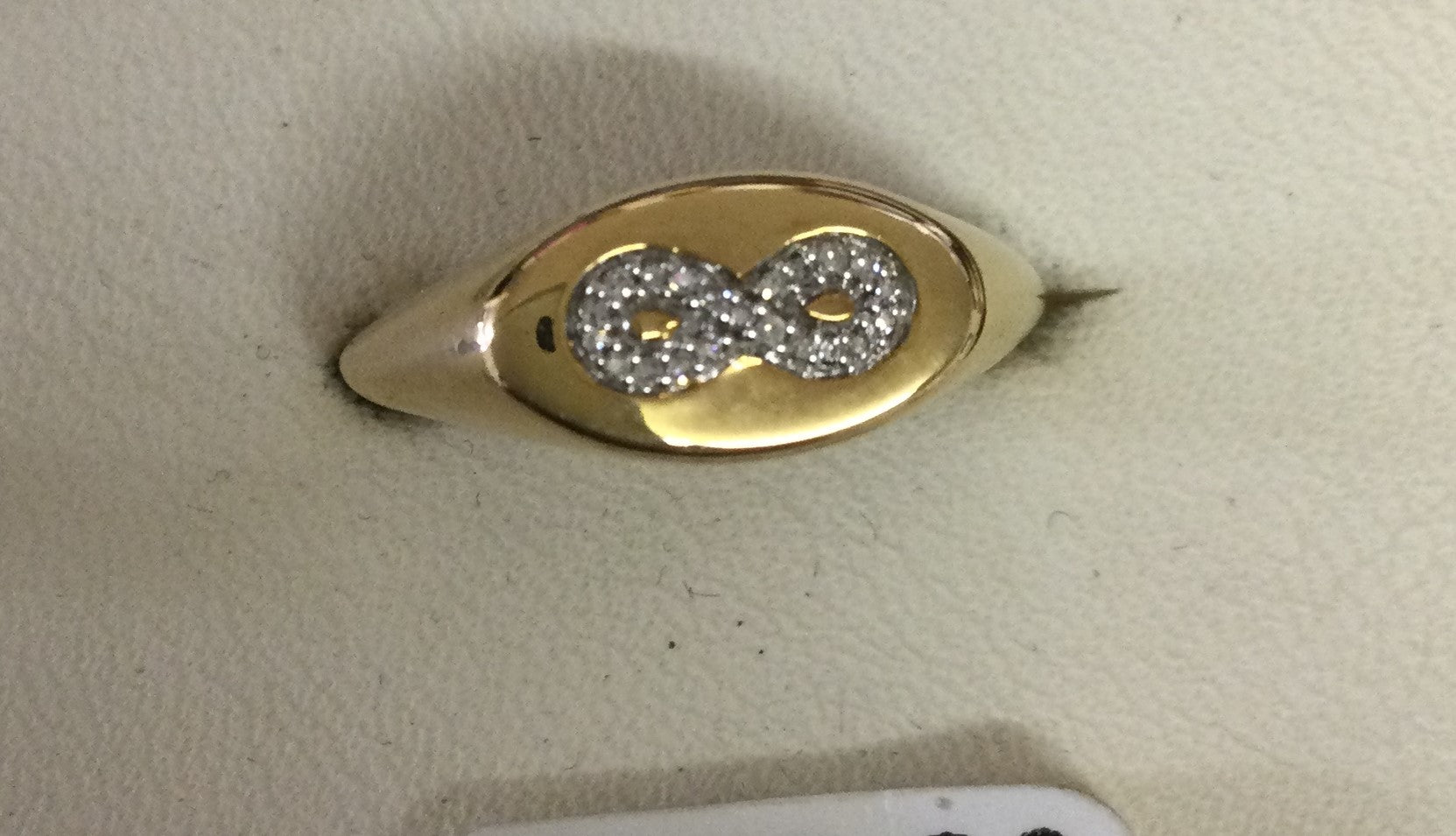 9ct Yellow Gold Ovl Tingl Di Set Infin