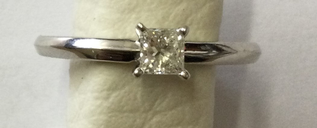 18ct White Gold Pc Di Clw
