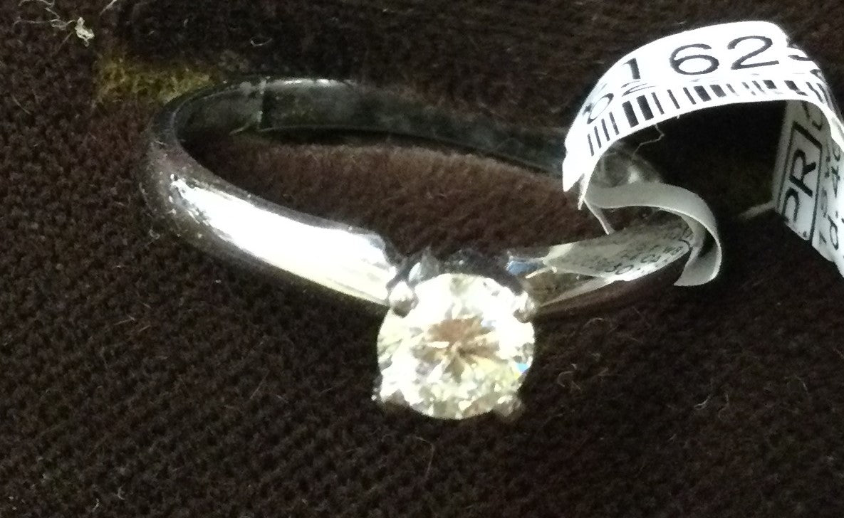 18ct White Gold 1dia 4clw