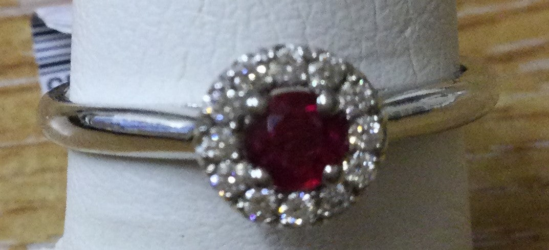 18ct White Gold Rndru/12dia