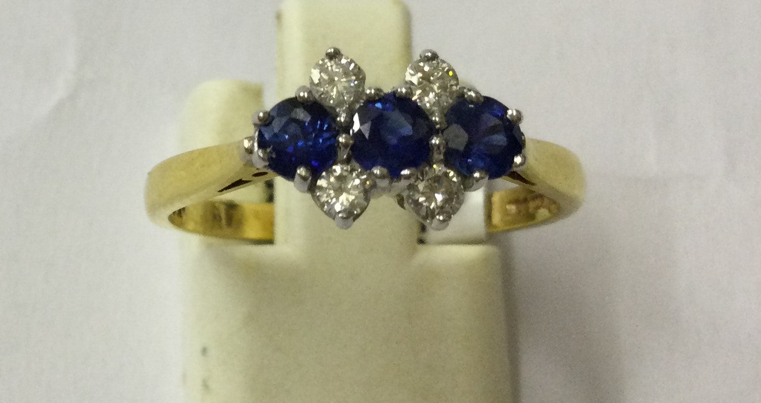 18ct Gold Y&W 3 Sapp 4 Dia