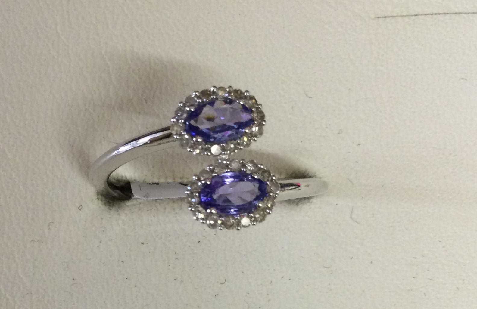 9ct White Gold Tanz&Dia Clust Ring