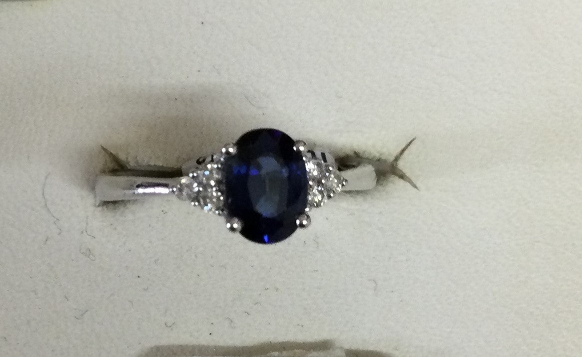 18ct White Gold 0v Bsap/6dia Clw Set