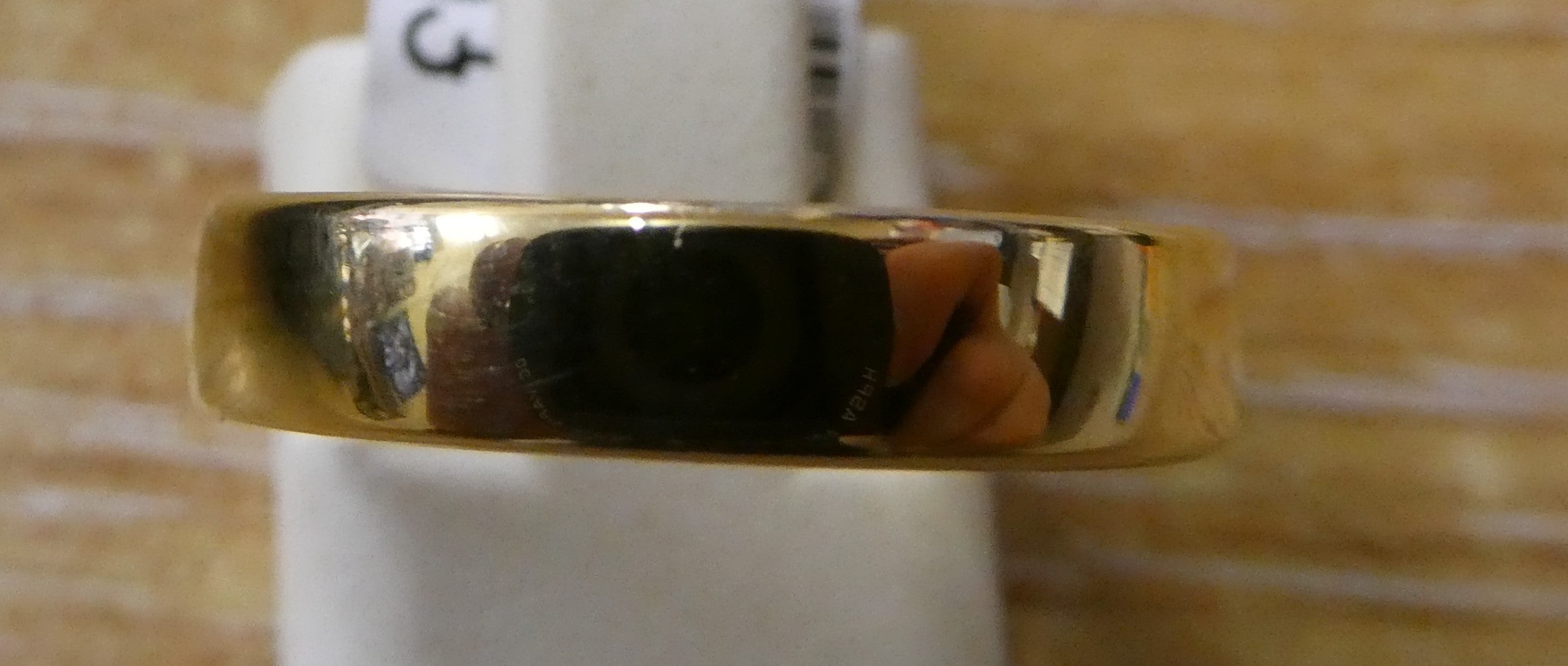 18ct Yellow Gold 4mm Flat Court    K