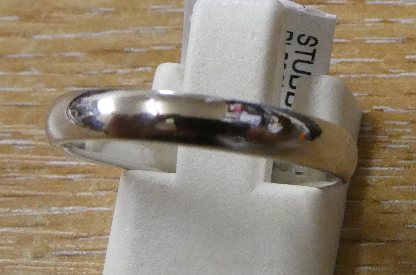 Pt 3mm Court-Shaped