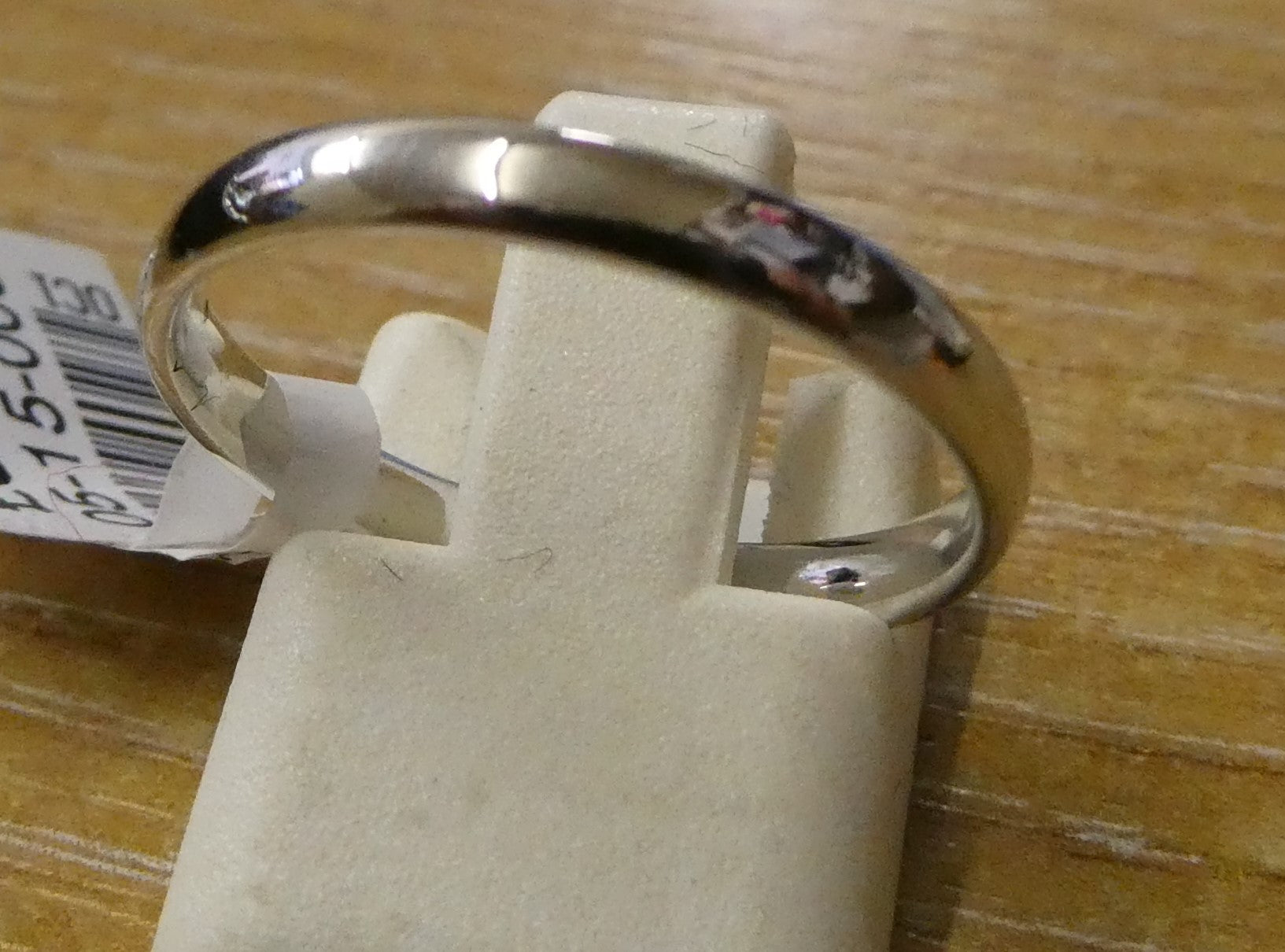 18ct White Gold 2.5mm Court