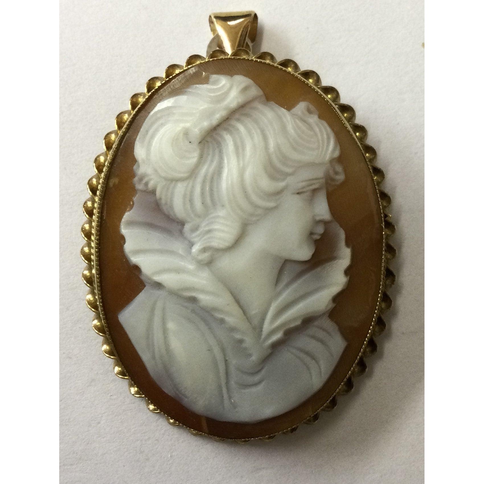 9ct gold  Ov Portrait Rope Edge