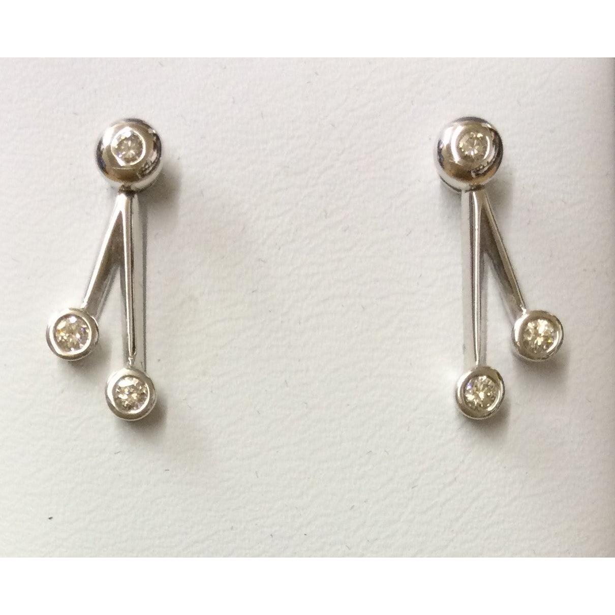 18ct White Gold 3dia R/O Drop