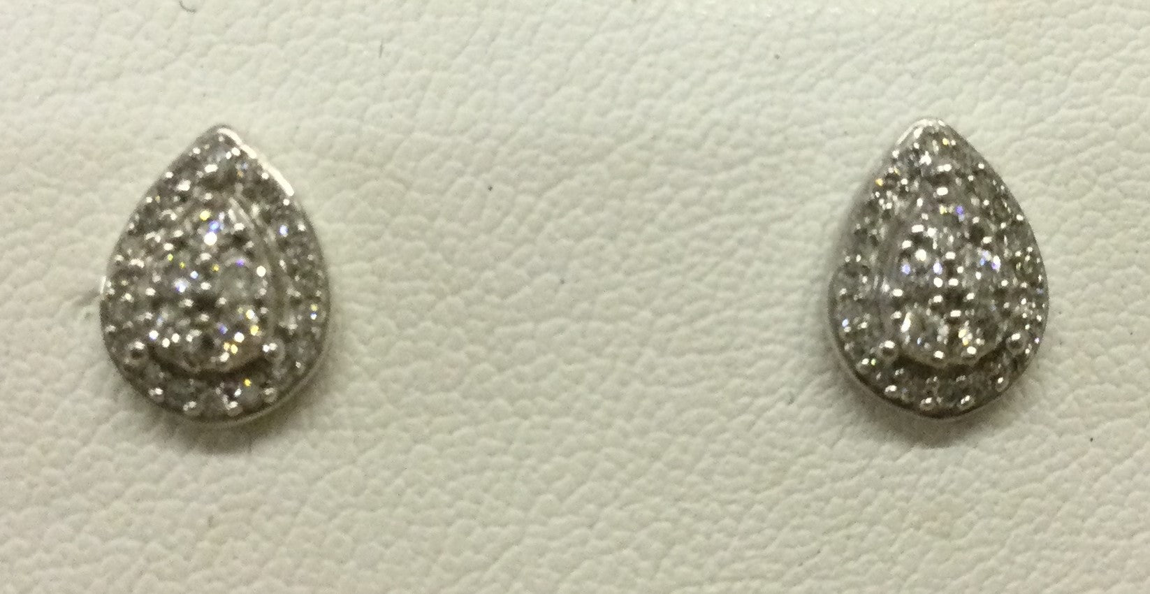 9ct White Gold Di Pave T.Drp