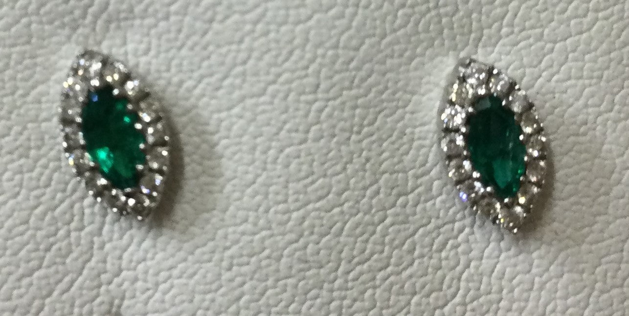 18ct White Gold Eme/Dia Mrq Stud
