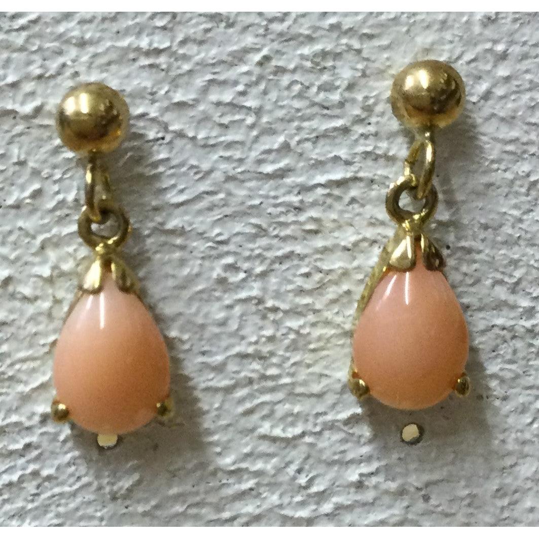 9ct Yellow Gold Pr  Coral Clw Set Drop