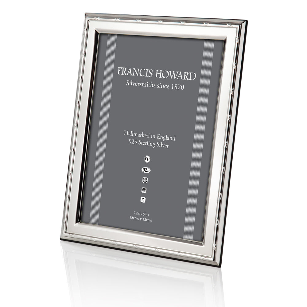 Silver 10"x8" Bead Edge Photoframe