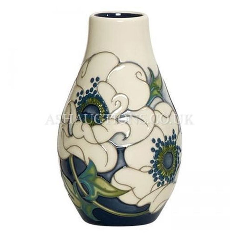 Snow Song Vase